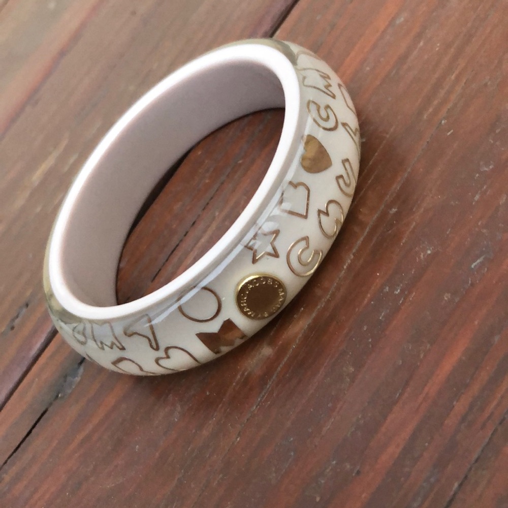 Marc Jacobs bangle!